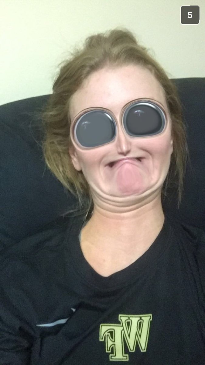 stuffknee's tweet photo. congratz BIG SIS @carolinewolf7 for breaking wake forests all-time dig record (2015!!!!!!!) #abugslife #wererelated #chingoals #rollthequad #wfu https://t.co/kfZZ5cKHHH