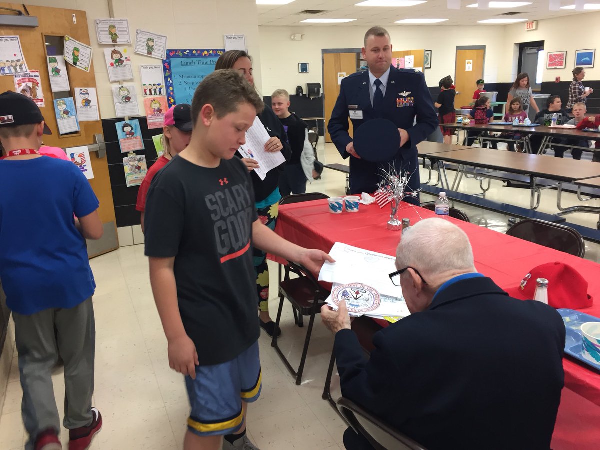 MrsAJSully's tweet photo. This is my Gpa Sully. My students wrote him thank you letters for his service in the Army and it was incredible to watch his eyes light up when they gave them to him today. Happy Veteran’s Day! #LoveMyGPa #LoveMyKiddos #LilTrojans @SpartaTrojans https://t.co/60gg7gcCdk