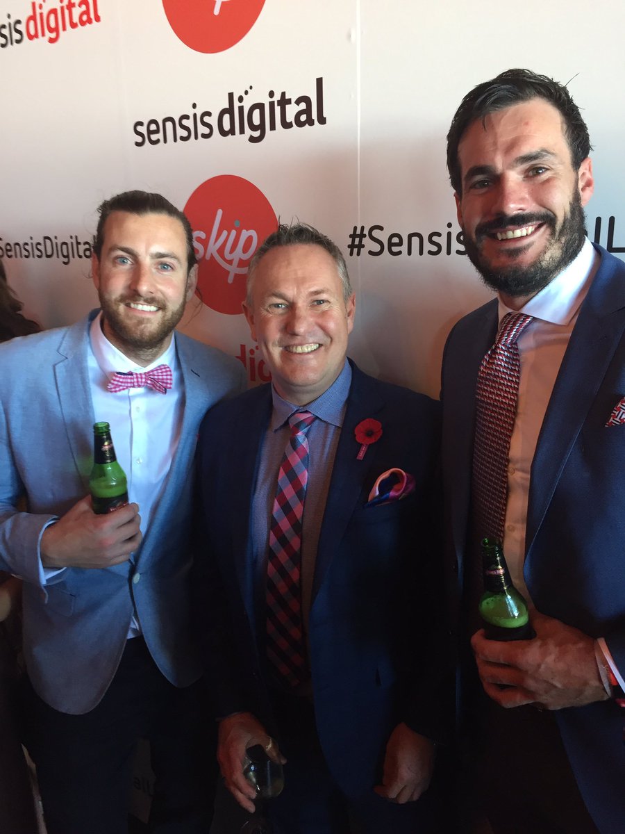 dazwrites_d's tweet photo. With the sexy survivor boys #SensisDigitalLab https://t.co/qmIarvS07i