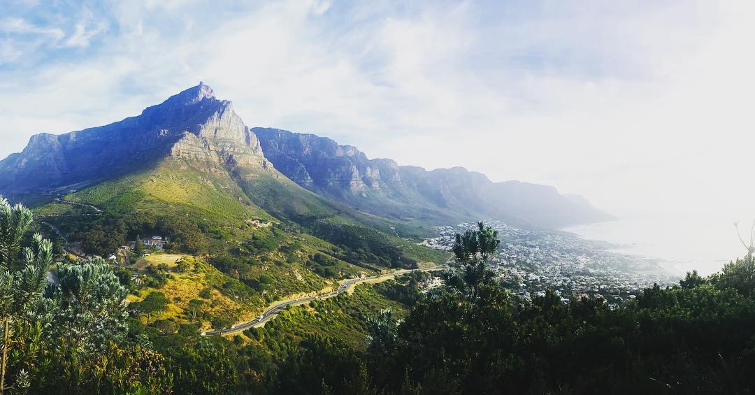 It’s going to be a sunny high of 25°C today☀️ 
Pic via instagram.com/bfathieh |#lovecapetown✌️