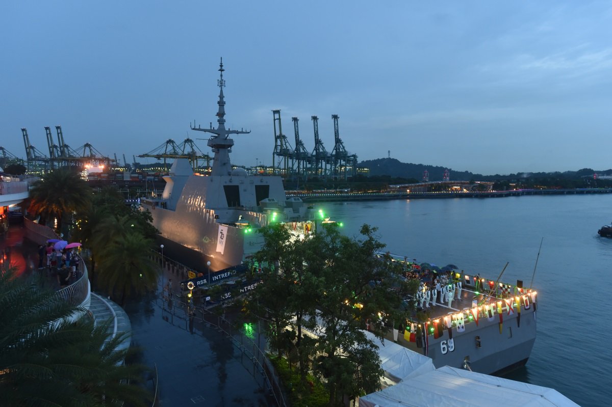 mindefsg's tweet photo. #RSNatVivo continues this weekend! Sat-Sun, 10AM-10PM at @VivocitySG. #RSN50 ⚓ https://t.co/S66fol4iUL