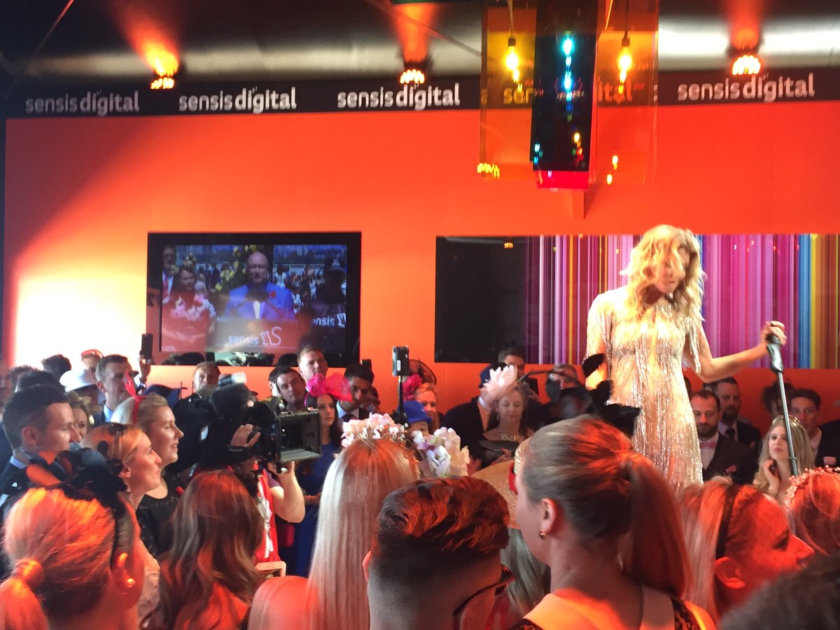 dazwrites_d's tweet photo. Rogue Traders performance was sensational #SensisDigitalLab https://t.co/Cg1imnxal2