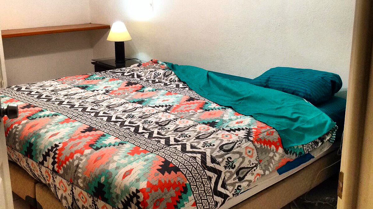 sharinade's tweet photo. Working on a project making my bedroom nice and cozy πππ #terapiasexitiva #sfosela #cozyroom #mytemple #kingsize #hugebed https://t.co/bu8TI51cOY