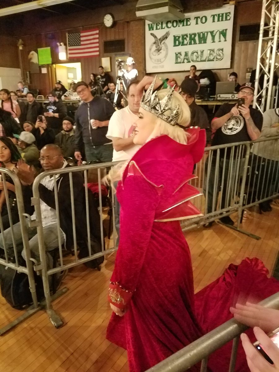 scottj789's tweet photo. #TattooedMetalHeadPitBull @HudsonEnvy has a mic and she is mad that @KevinHarveyWPWC didnt promote her. She want to beat someone up. #LuchaQueen @TheTayaValkyrie answers her ipen contract challenge. #Rise5 https://t.co/zZ5ytu81v9