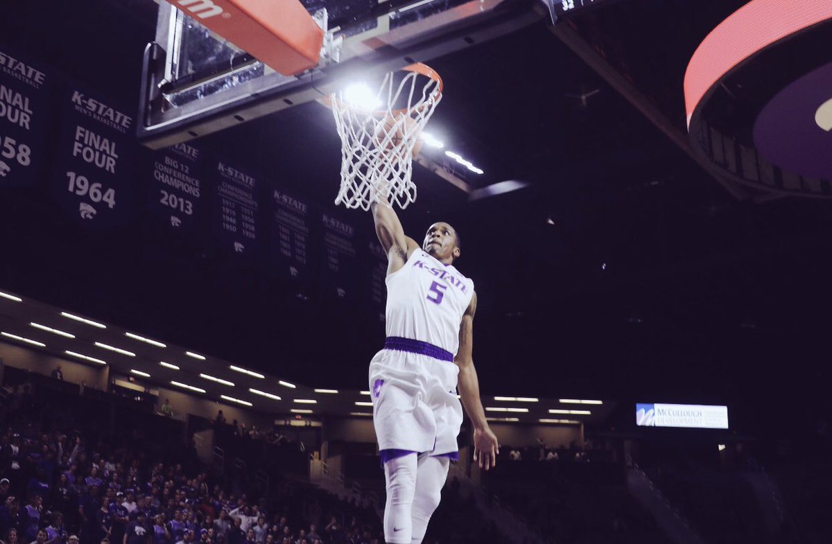 Ma_IMadeIt's tweet image. 🖐🏾 All Year 🤘🏾✨🎒💯‼️@barrybrown05  #KState #5 #IssaWin✨