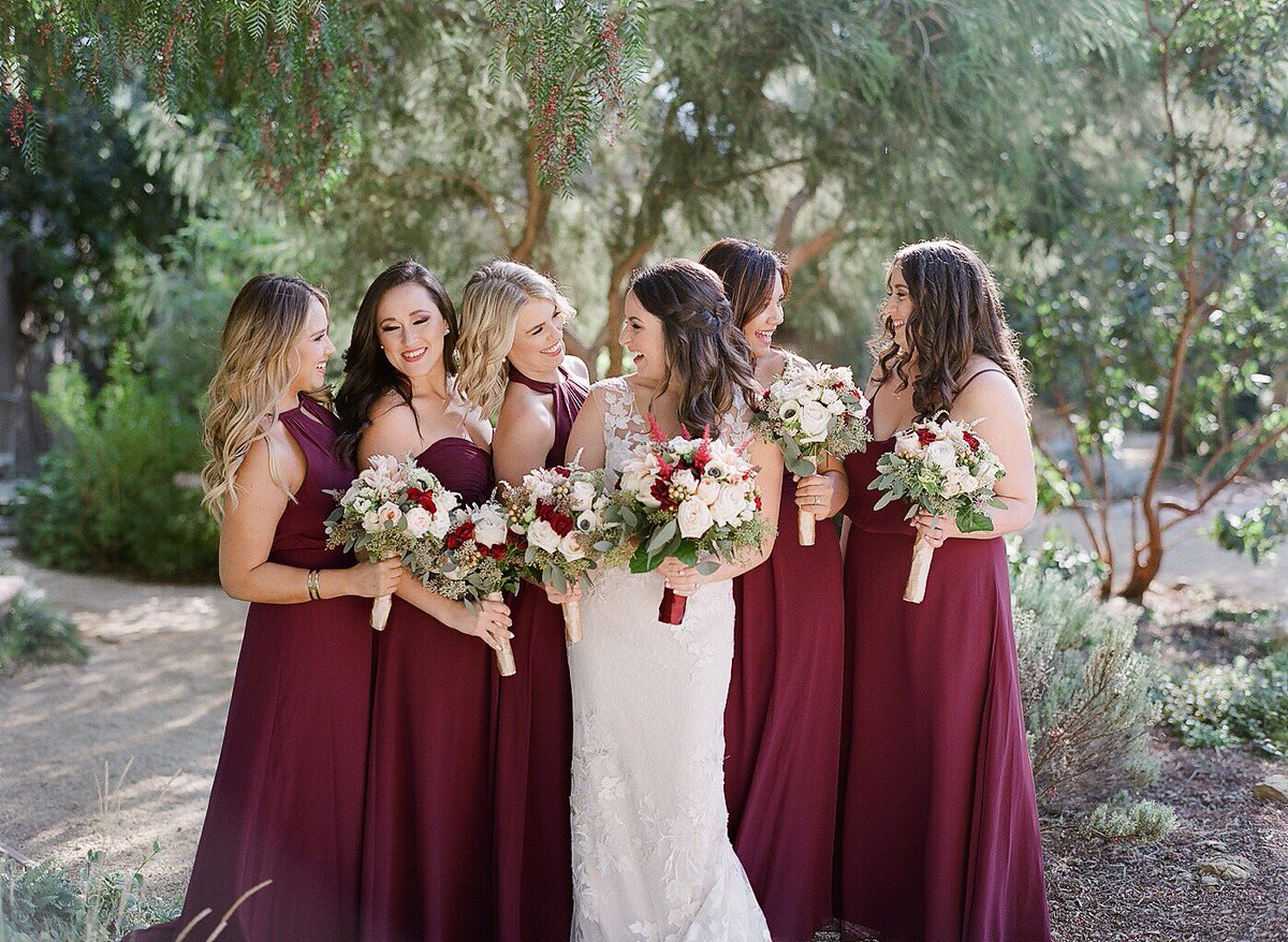 Grab your girls and go out tonight! I loved these deep colors Staci chose for her wedding day. They went perfect with the florals. 😍