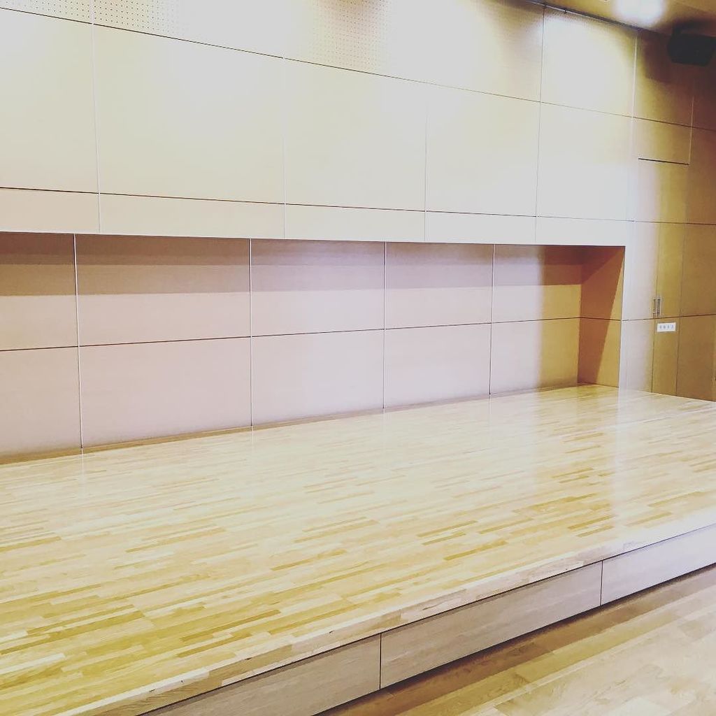 urakata_fromLS's tweet photo. いつも練習してる場所。
明日は、地域の方向けにここで踊ります!!
#国立 #dance #lockshow #kids #南区公会堂 #恩返しツアー https://t.co/QJomHPeE8Q