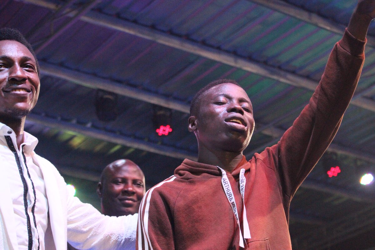 drsamamaga's tweet photo. A young man with a testimony receives of the Lord while @FRANKRICHBOY ministered #SOC2017 #MiraclesInPureWorship #SalemFamilyWorldwide https://t.co/cjMqMK4cAh