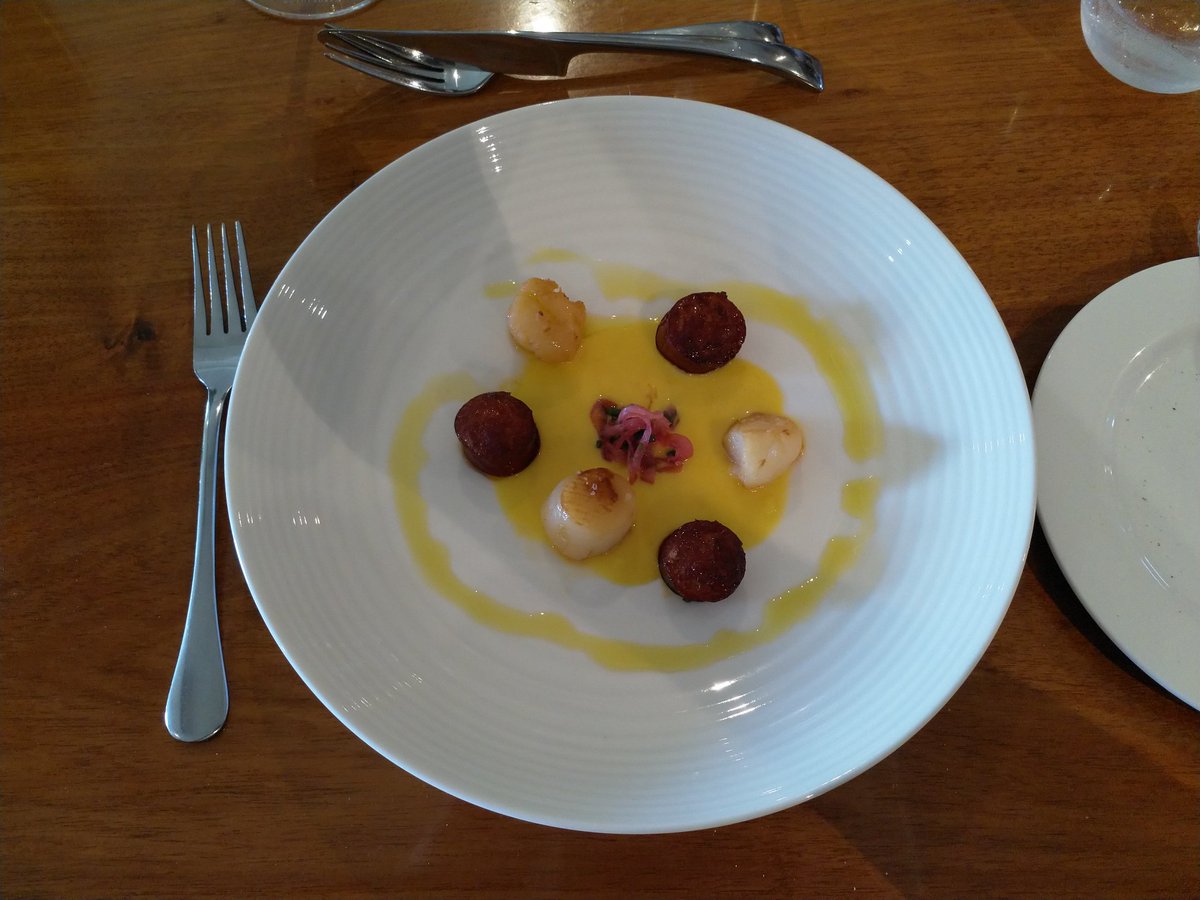 newplaceeverywk's tweet photo. Lunch @JonesWinery #Rutherglen #newplaceeveryweek https://t.co/aIsVcYb9Ci