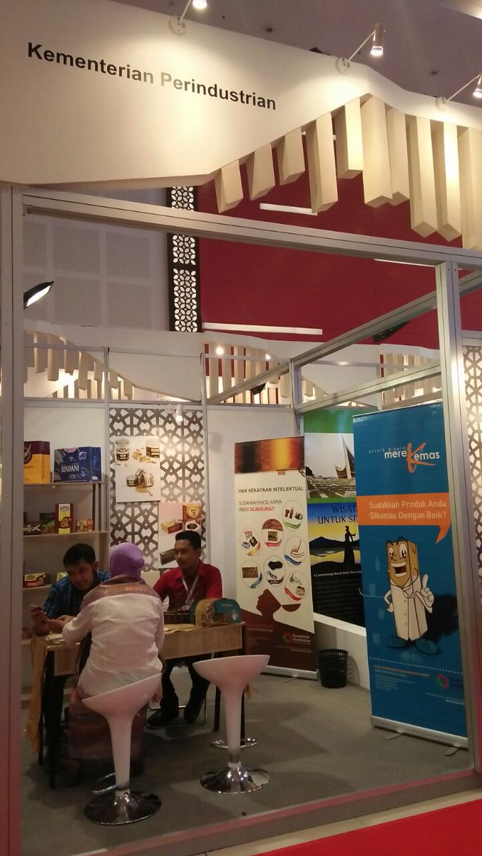 DitjenIKMA's tweet photo. Sobat Industri, kehadiran klinik HKI dan Klinik Kemasan di event ISEF disambut antusias para pelaku industri sebagai tempat sharing dan mencari informasi terkait desain kemasan dan penetapan merek. #ISEF2017 https://t.co/ZUNBvRoVBs