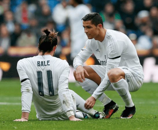 PM_Senegal221's tweet photo. Gareth #Bale sera absent environ un mois. 🚒🚑
#AnimoBale https://t.co/Di0LM6GtS5