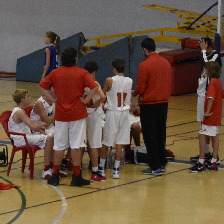 cblhortagodella's tweet photo. Al descanso nuestro #InfMascB gana por 36-18 a @JovensAlmassera. A seguir chicos!! #RedAnts #GOdella https://t.co/tWpQfQ16gR