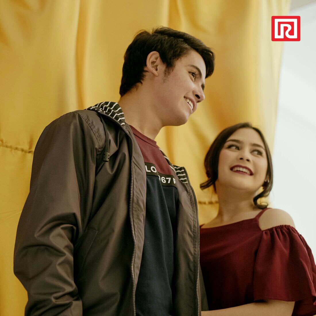 Gimanaa udah pada kelar ngeboronng #RamayanadiLazada?? Sekarang waktunya mimin kasih yg sweett sweet neng <a href="/PrillyBie/">Prilly ☘️</a> sm babang <a href="/alysyarief/">Aliando Syarief.</a> 😍😍