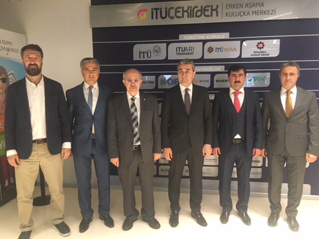 arif_emecen's tweet photo. İTÜ rektörü Prof. Dr. Mehmet Karaca’yı ziyaret ettik. Teknopark’ta incelemelerde bulunduk. https://t.co/YdkFesWUEV