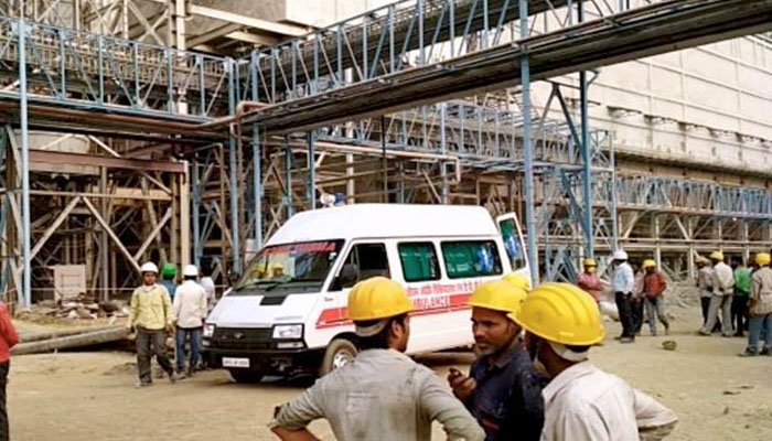 ZeeBusiness's tweet photo. After the serious #NTPCExplosion in UP, Sugarcane Dept. issues instructions to make ash cleaning compulsory in every shift in sugar mills. https://t.co/zSCKQjvcnY https://t.co/q2iznod897