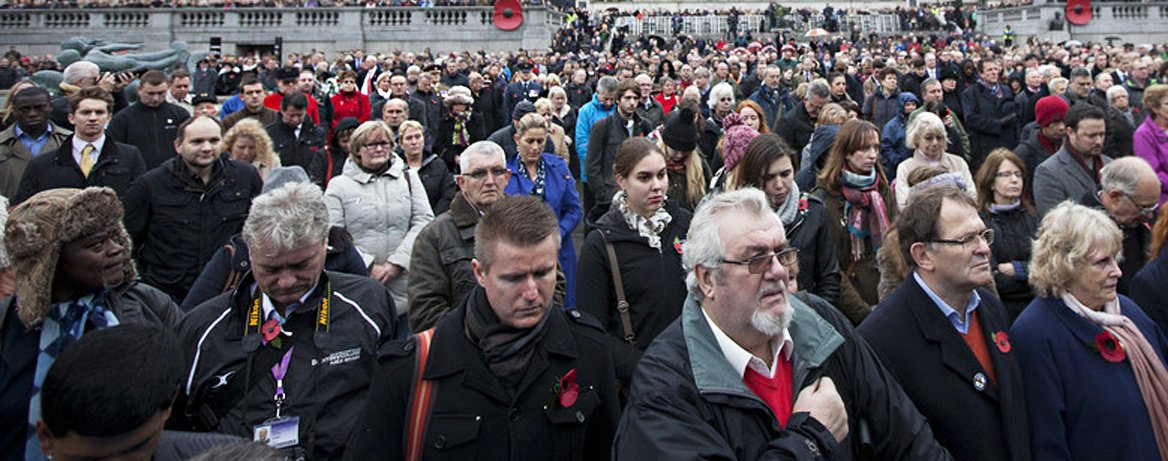 PoppyLegion's tweet image. At 11am today we'll pause and stand together for the #TwoMinuteSilence to Remember the fallen #ArmisticeDay