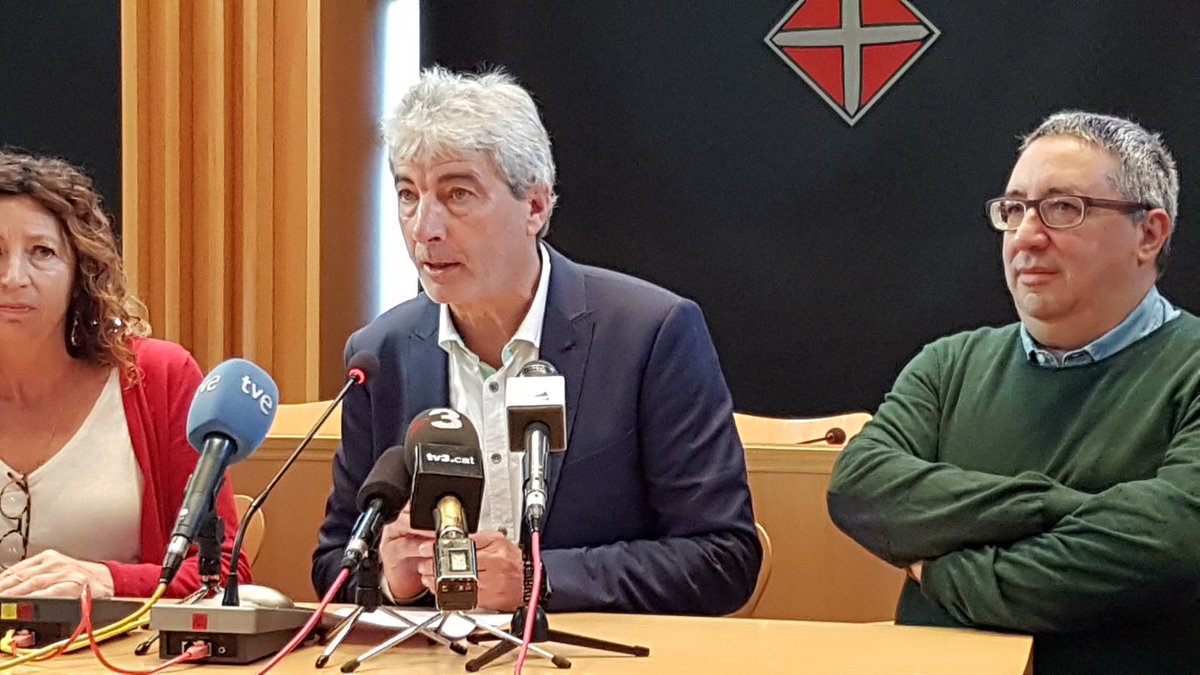 martagi2's tweet photo. Alcalde #Blanes deixa el PSC i l'alcaldia després 20 anys militància @324cat No comparteix posició partit resposta #Referendum i amb #presospolitics https://t.co/zCRysxBv5Z