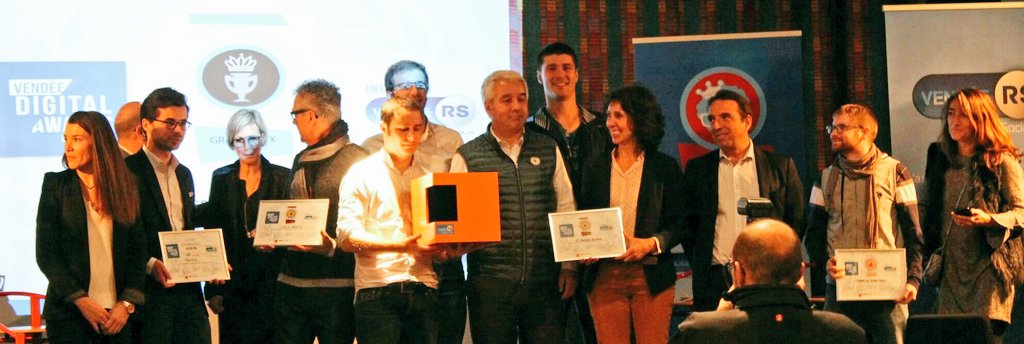 caroline_baudon's tweet photo. #Soirée #VDA2017 organisée par @VendeeRS #DigitalAwards #association #Collectivités #Entreprises #CoupDeCoeur @MakidooApp @pole_emploi Vendée Chambretaud Vendée Basket @mypersonalbusin @lusinecreative @JnoFrance https://t.co/cZ8kDtpiwo