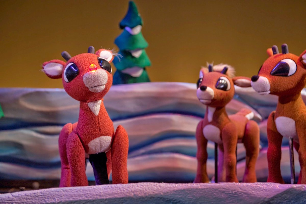 RightByThem's tweet photo. ‘Tis the season! If you live in the Atlanta area, this show is a must! In 3D! @CtrPuppetryArts did a phenomenal job! #christmas #holidays https://t.co/Ri8KKM8shO