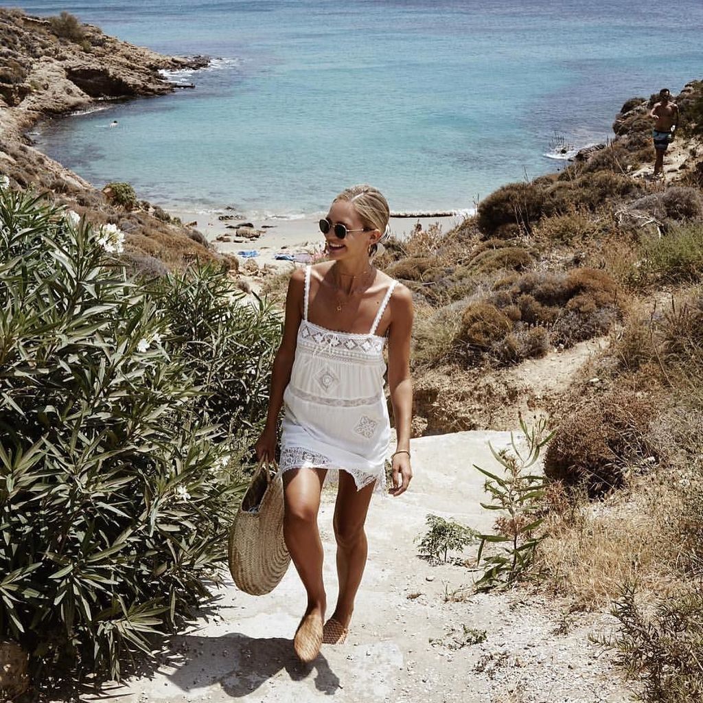 The weekend calls for hidden beach adventures in boho rompers 🐚 🌊 ift.tt/2zQobew
