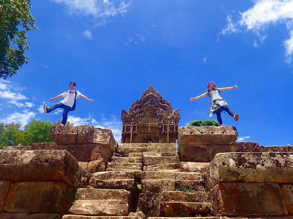 カンボジアガイドと女子旅のフォトジェニック カンボジア カンボジアガイドローズ カンボジアガイド カンボジア女子旅 タビジョ 海外旅行 女一人旅 女子旅 アンコールワット 世界遺産 旅人 女子に大人気 旅行 断崖絶壁 Line Sakurose108