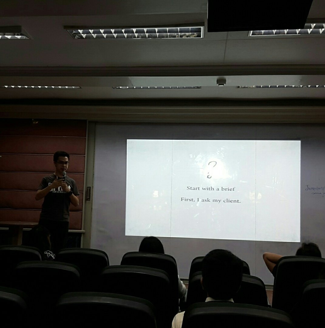 CommerceJournal's tweet photo. Color your imagination as we splash our way through the canvas of art with our second guest speaker, Mr. Archie Frencillo! #JumpstART2017 https://t.co/2JmDNTcA59