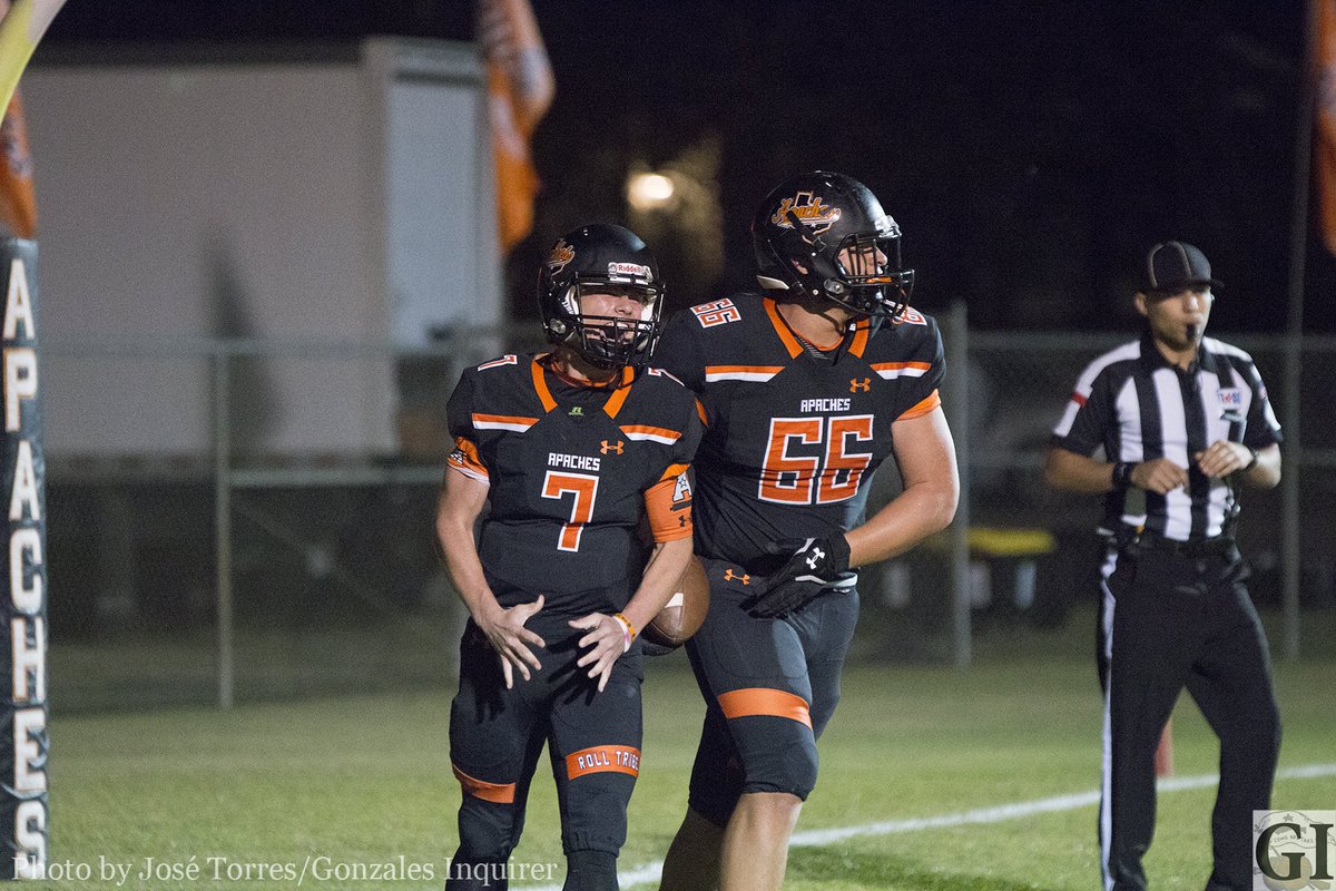 JoseTorresTX's tweet photo. Apaches clinch third after 42-12 victory. Gonzales to take on Mexia (5-5, 3,2) on Friday, Nov. 17 at Georgetown at 7:30 p.m.
https://t.co/JWJbdcz5Pk? https://t.co/RaucCwR1wB