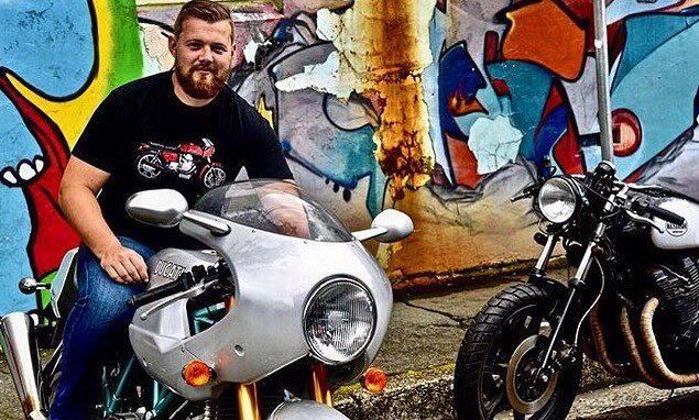 revsandthreads's tweet photo. Who wouldn't be smiling with a great bike and fantastic t-shirt!? 😃
MOTO GUZZI LE MANS
$49.95
FREE Worldwide Shipp… https://t.co/NvJvgCVdNM https://t.co/ipnMGq0HwY