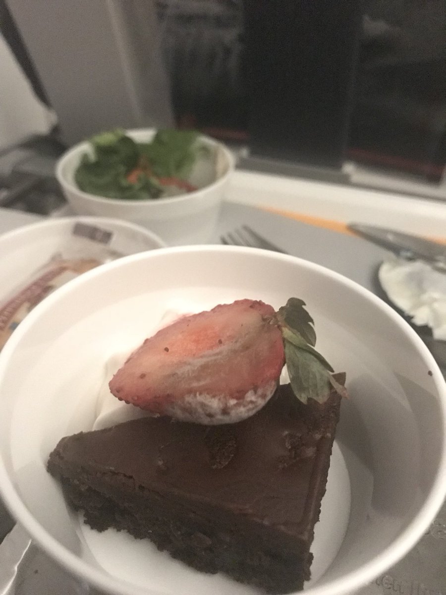 sajingeo's tweet photo. Mold covered strawberries is a good wedding gift. Thank you @lufthansa #badflights https://t.co/F9H7c2QaEf