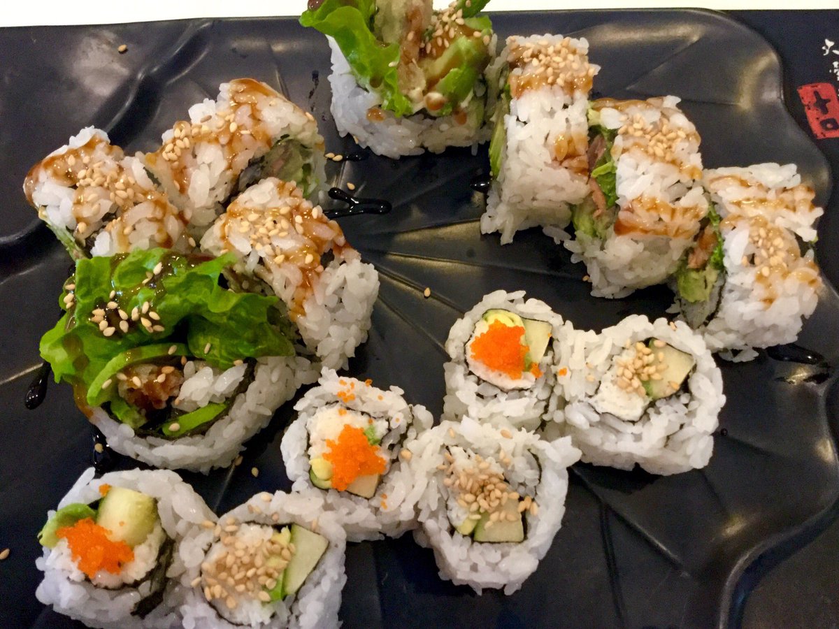 Roll combo 

Lunch special