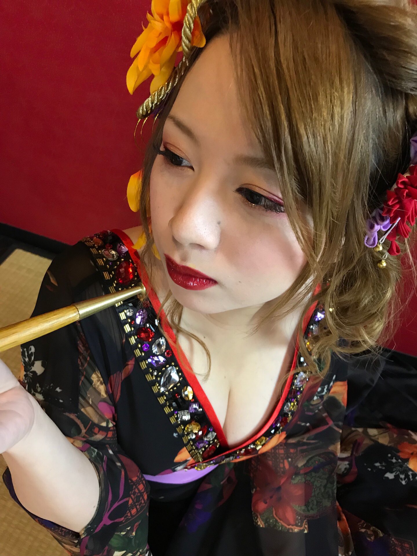 【限定/新品・未開封】パチンコライター かおりっきぃ☆ 光るオリシャン mqdefault.jpg