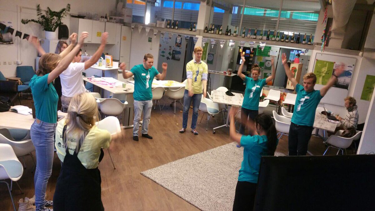 StartHub_WU's tweet photo. Opening the second day of the Startup24 with an early morning yoga session #startup24 #warmingup https://t.co/V36Entrand