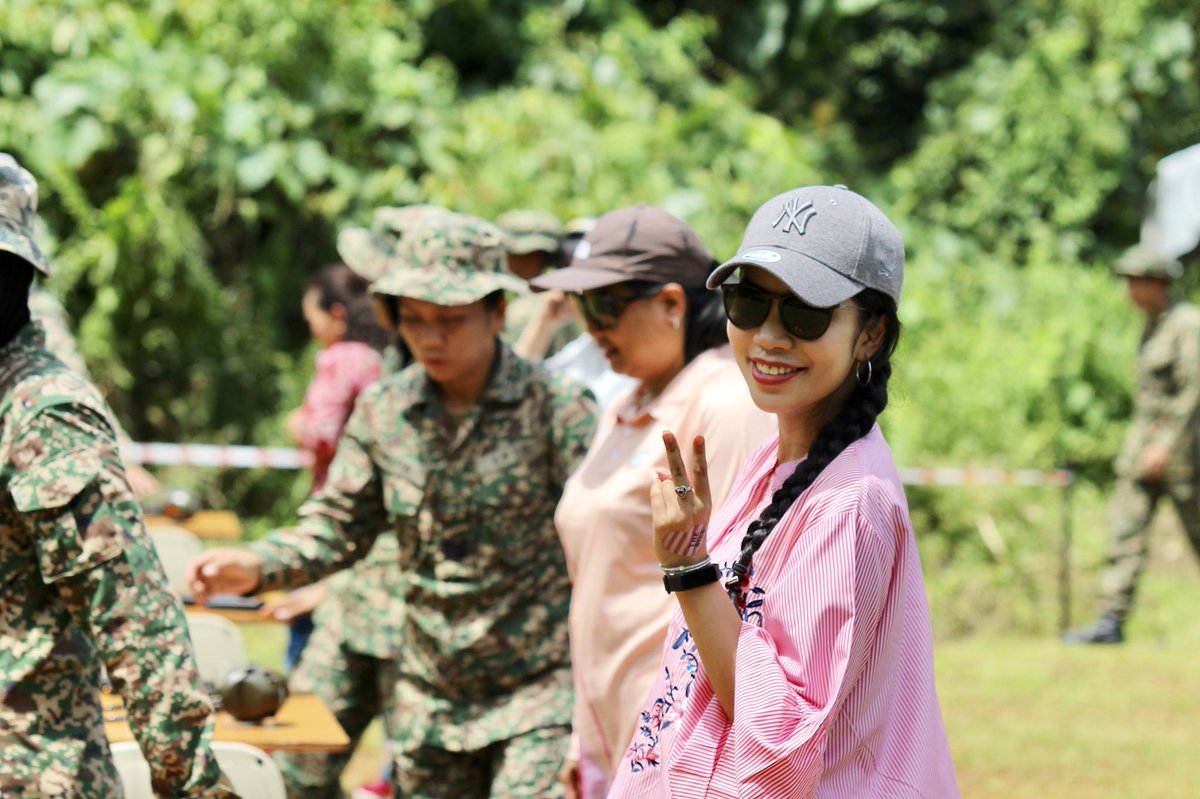 HazieArmani's tweet photo. 🔫😍💥 Gun shooting training 💕 #GlockBaby https://t.co/d6mrusnQ6r
