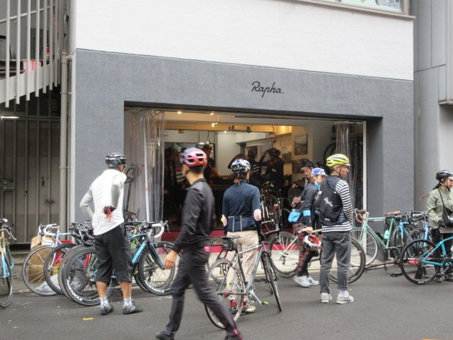AdvancedWhite4's tweet photo. イケフェスが雨だったので今日の建築ライドは楽しめた
#RaphaRIDESOsaka #RaphaRIDES
#Rapha #イケフェス #建築
#安藤忠雄と大阪アーキテクチャーライド https://t.co/7TX646qYPp