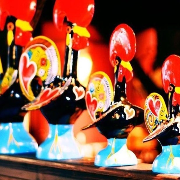 Uiteten duur?? Bij Juffrouw Tok kun je al voor €9.95 een kippetje eten met verse frites!! #juffrouwtok #genieten #kippiripiri #kinderenookwelkom