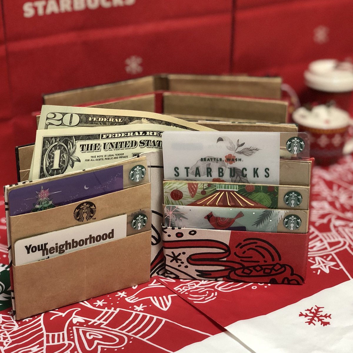 O Xrhsths ポルボローネ Sto Twitter スタバの紙袋からペーパーウオレットを作ってみた I Make Paperwallet From Starbucks Paper Bag ２つ折り財布 カードケース付 スタバ スターバックス Starbacks 紙財布 ペーパーウオレット Paperwallet T Co