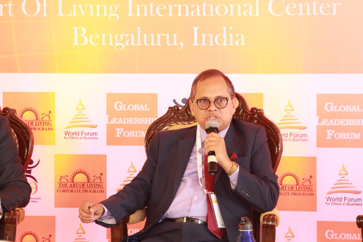 GLF_2017's tweet photo. Mr Deepak Hota, chairman &amp; managing director, BEML, India: Don't take shortcuts. Be patient. In the long run there is higher ROI on being honest. Don't cut a way, wait for your day.
#GLF2017 https://t.co/LVmeBUxQle
