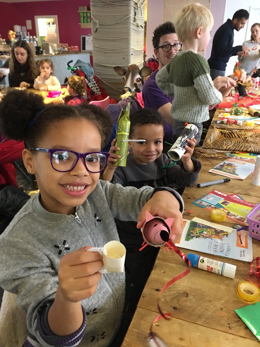 We’ve taken over @GerrysTRSE making robots with #NortonandAlpha creator <a href="/KristynaLitten/">Kristyna Litten</a> for the @NewhamWordFest #illustration