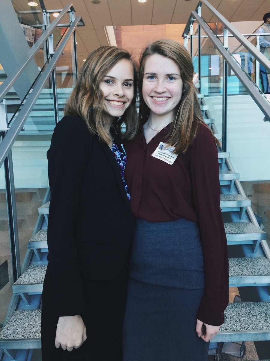 WI_DECA's tweet image. Day 11 of the #DECAMonth Photo Challenge: @haleystauff and her DECA bestie from @mgdeca!
