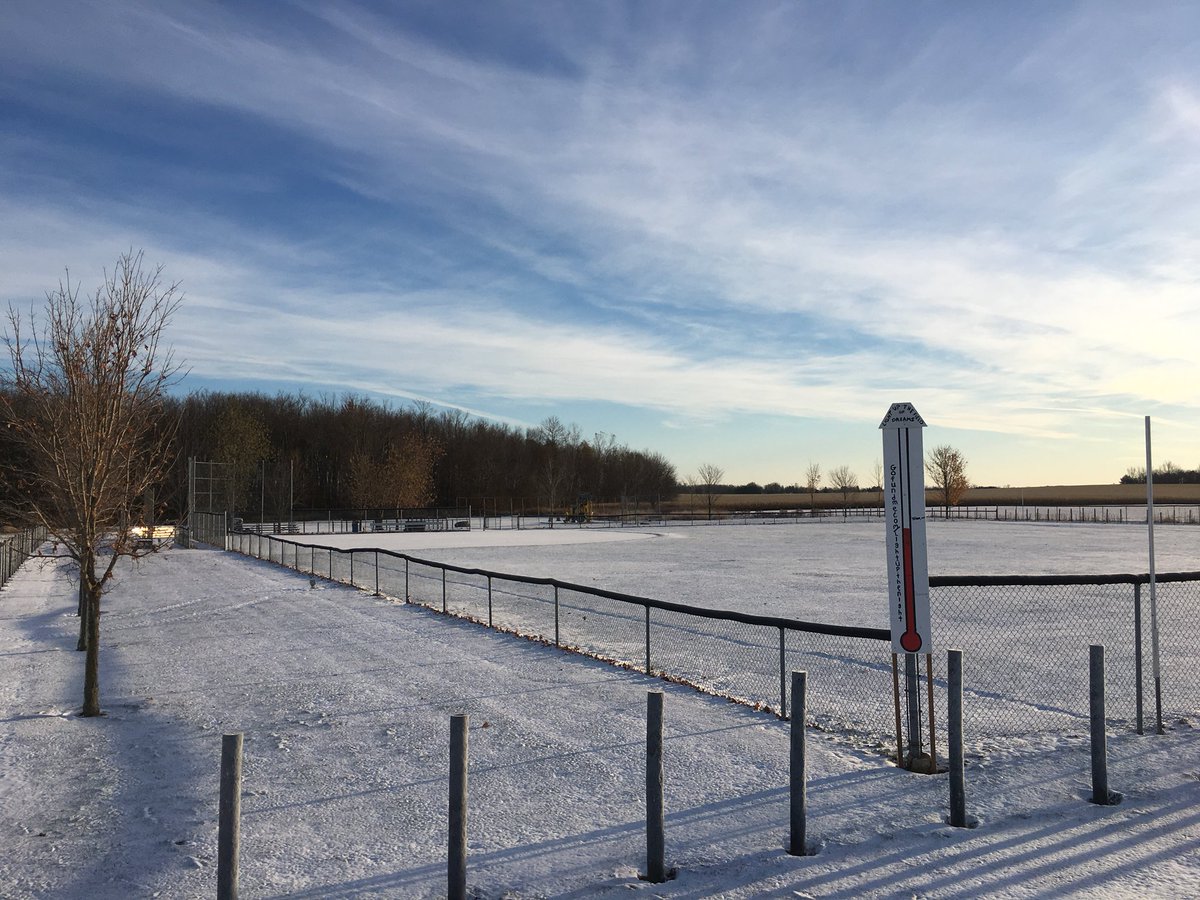 PonsonbyRecClub's tweet photo. Notice anything different with our Field of Dreams? Old lights on dia. A gone...new lights and poles soon to be installed #lightupthenight https://t.co/sotjpbVqge