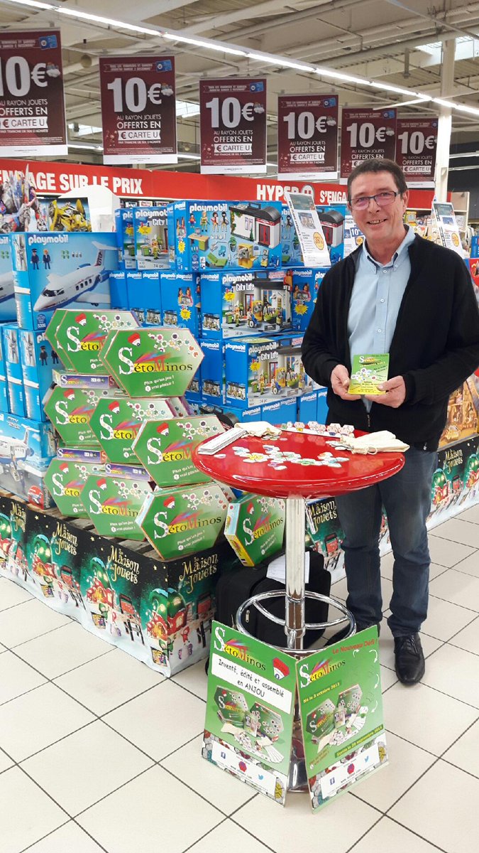Addoee's tweet photo. Êtes-vous jeu de dominos ? #SétoMinos en plein cœur du rayon #JeuxetJouets de l'#HyperU de #MûrsErigné :D https://t.co/4YEeH2wHyW