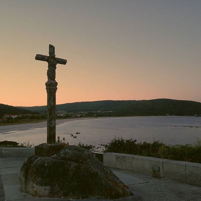 KirsteinJanis's tweet photo. Reposting @surkawa:
Atardecer en "La Costa da Morte" La costa de la Muerte, https://t.co/grAomuYJ2Q