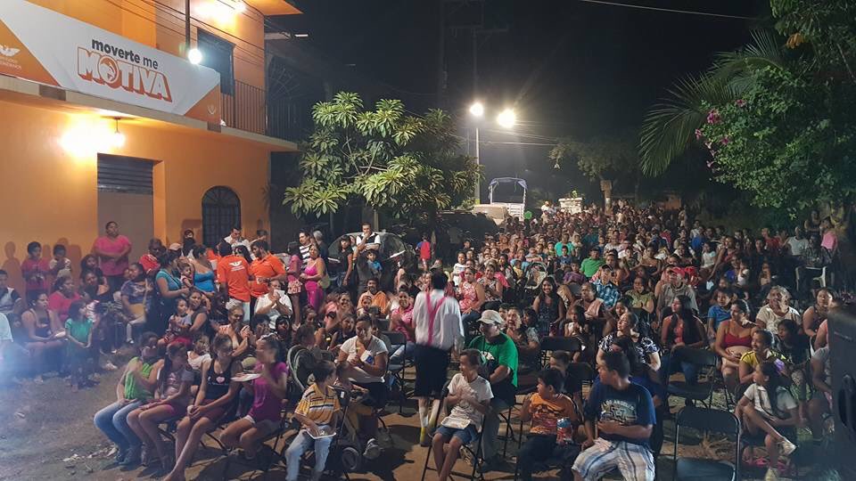 juansoto_MC's tweet photo. La ciudadanía muy respaldada con nuestros Diputados @LuisEMunguia y @RamonGuerreroM , en esta ocasión en la col. Campestre San Nicolás. https://t.co/LHaKEwYWFD