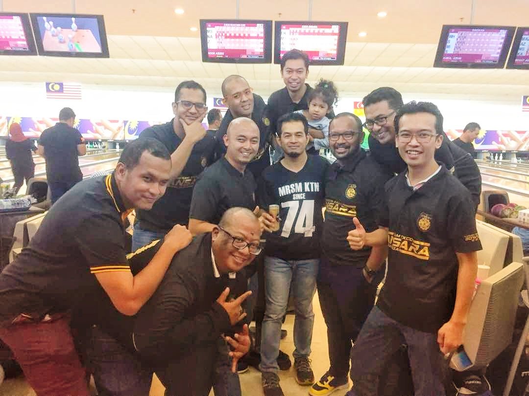 maresmawi's tweet photo. ANSARA Exco team at @therealkuatagh interbatch bowling tournament. 
@maresmawi @AnsaraGerik @AnsaraKB @ansaratrex @ansaraklawang @MRSMKualaBerang @mrsmtaiping  @ANSARABP @AnsaraMalaysia https://t.co/hw9iG8FZPm