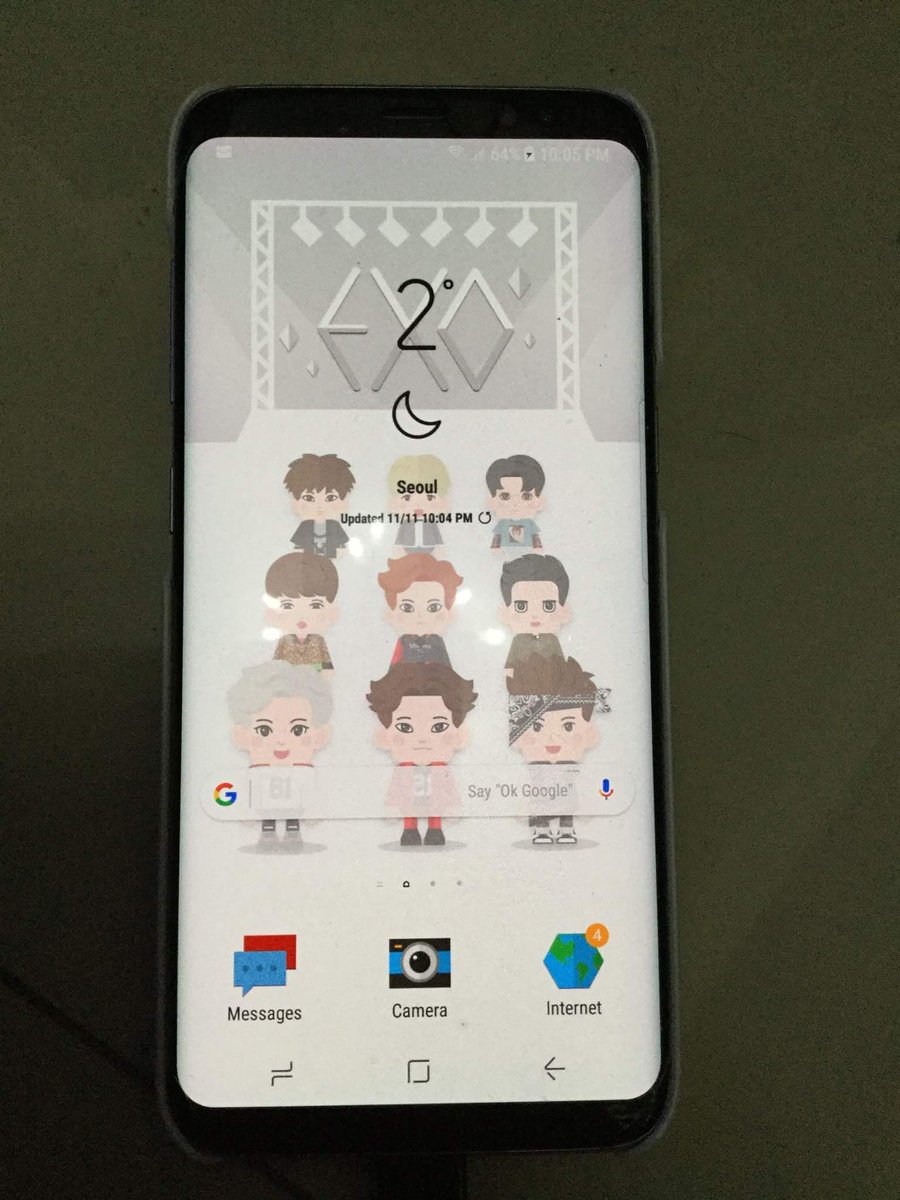 exol_chingu's tweet photo. That moment when the EXO theme of your phone is suddenly updated. 대박! # 엑소 #exocase #S8 #samsungcase #samsunggalaxy https://t.co/pHX1nE8xhb
