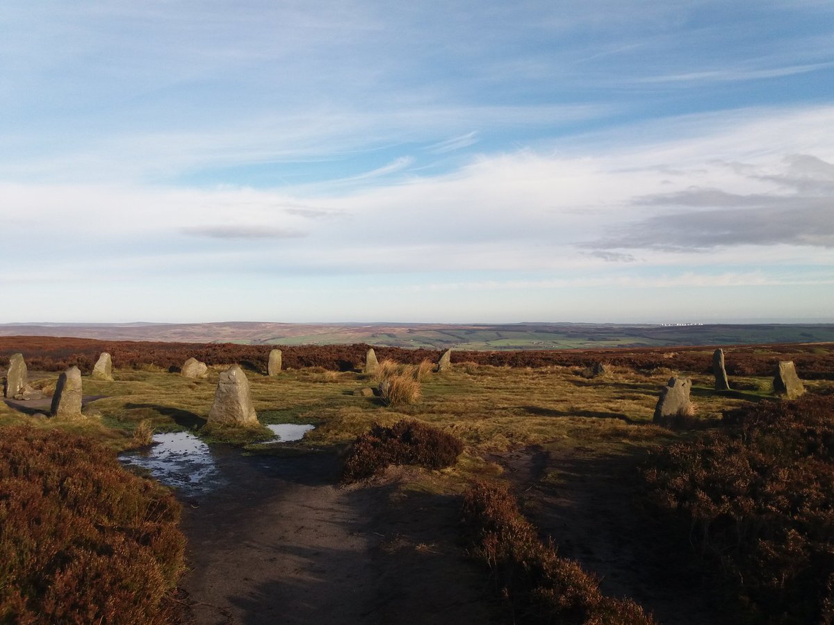 matt77armstrong's tweet photo. Beautiful day for a run. #Burleymoor #Ilkley #Getoutside https://t.co/I8ZZNcAD32