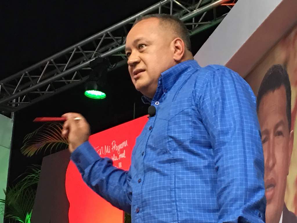 ConElMazoDando's tweet photo. Diosdado Cabello: Debemos aplaudir el enjuiciamiento del cobarde de Guevara https://t.co/dz0QEMWUMQ #10Nov https://t.co/ArN7SuOV2r
