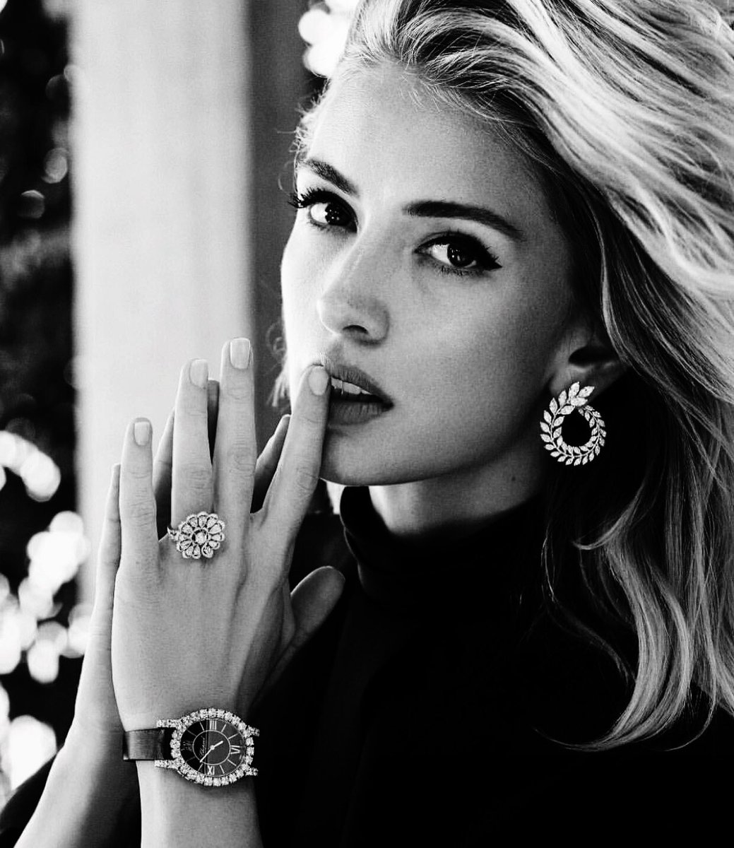 izorked's tweet photo. YaseminAllen x Chopard 💎 https://t.co/Q01jvObXBl