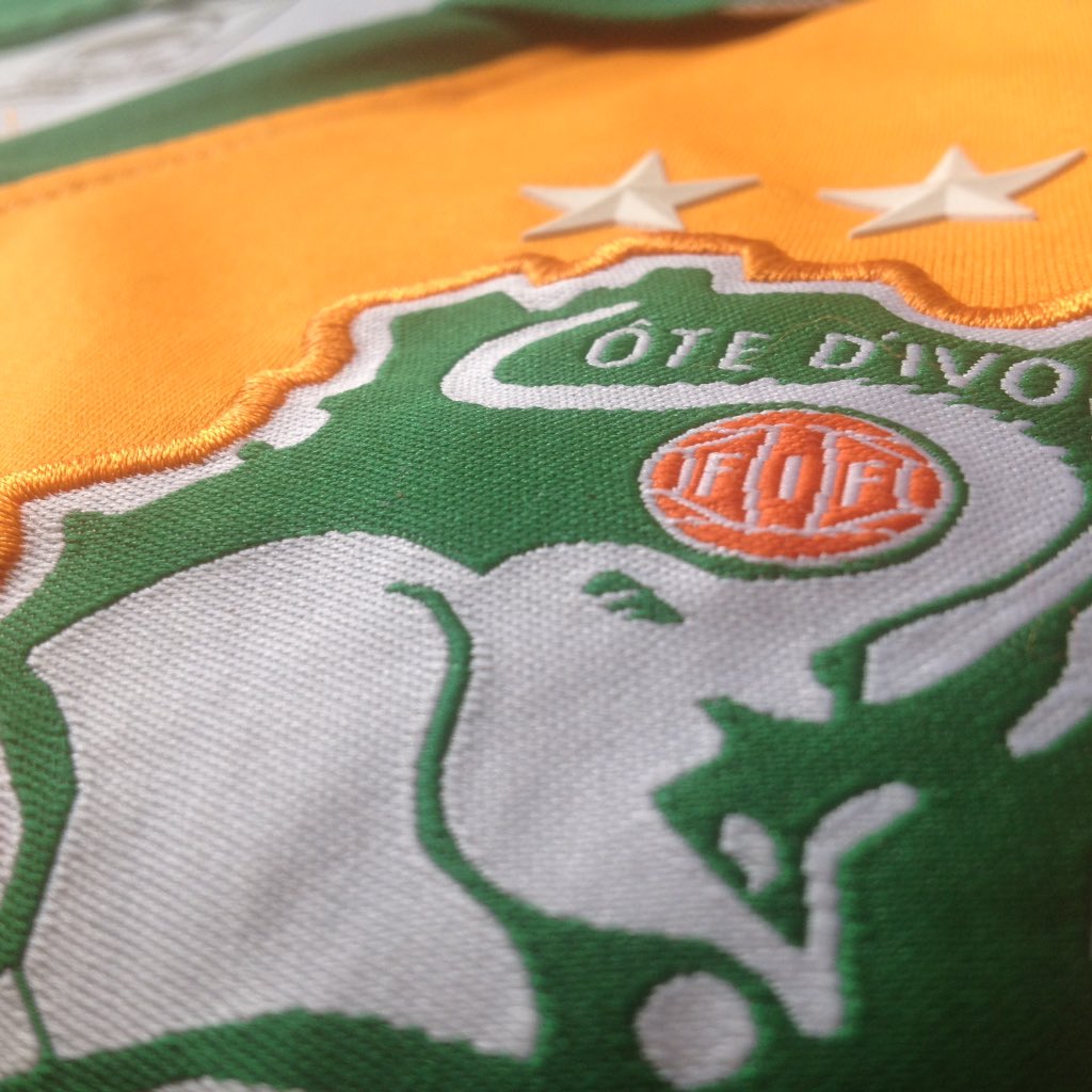 thvelie's tweet image. #PosteTonMaillot225 #Russia2018WorldCup #qualificationCDM                      Sava chauffe ce soir 🇨🇮