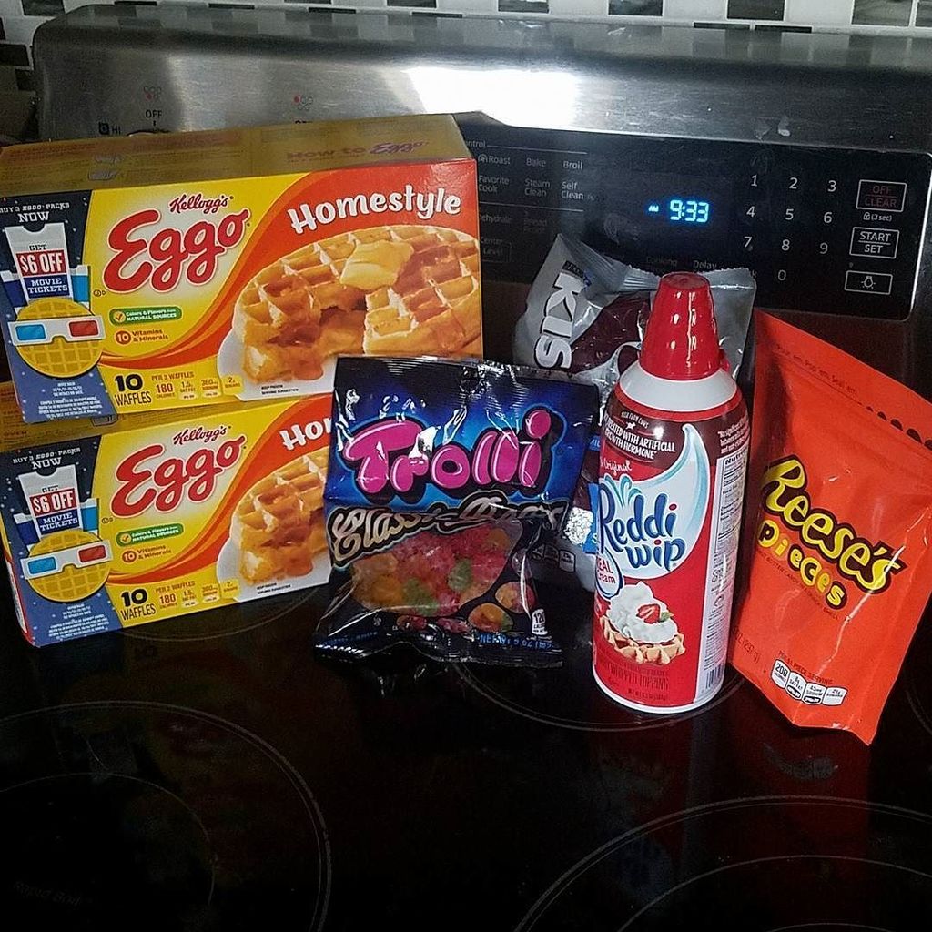 wafflesundaypod's tweet image. All the pieces are assembled can you guess what kind of waffles were making this week?

Here's a hint. You won't f… ift.tt/2yQxVFF